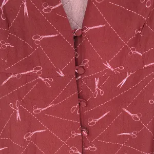 Modcloth A Cut Above Average Shirt Dress Size 12 Burgundy Scissors Hair Stylist‎ thumbnail 11