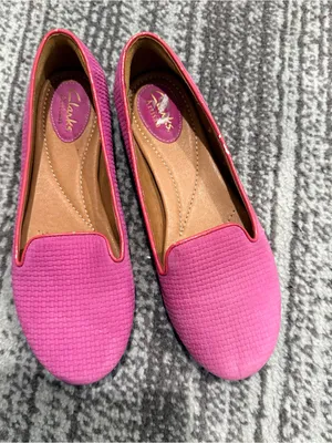 Clarks Artisan Pink Tige De Cuir Loafers Suede Flats size 6M thumbnail 1