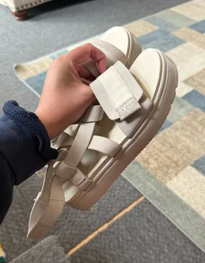 UGG Women’s Sandals thumbnail 1