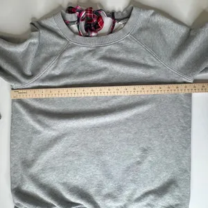 Crown & Ivy Gray Plaid Bow Tie Back Sweatshirt Large Cozy Fall‎ Holiday Pullover thumbnail 7