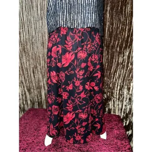 VTG Women’s Red Florals Black Midi Skirt 16W thumbnail 6