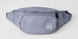 Alo Yoga Explorer Fanny Pack Fog thumbnail 1