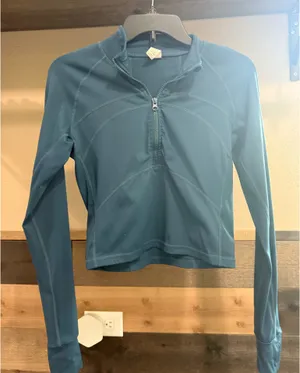 Women's Cropped Workout Jacket 1/2 Zip Athletic Yoga Running Pullover Tops with Thumb Hole thumbnail 2