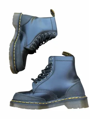 NEW Dr. Martens 1460 GUARD PANEL Black LEATHER LACE UP Black BOOTS Combat US 9 thumbnail 1