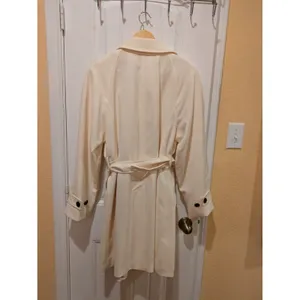 Ann Klein Belted Trench Coat Ivory- Women’s M thumbnail 10