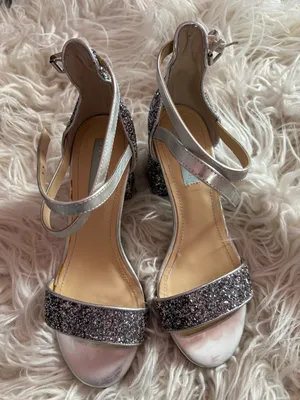 Betsey Johnson Silver Glitter Lane Block Heel Ankle Strap Sandals Size 7M thumbnail 3