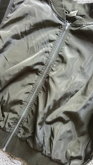 Army Green Bomber Jacket Size M Size M thumbnail 2