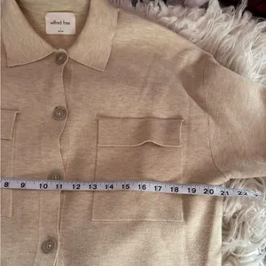 Wilfred Free Aritzia Beige Button Front Knit Shirt Jacket Size S thumbnail 6