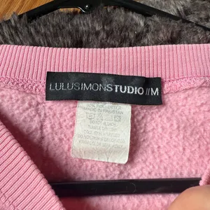 Pink Smiley Face Sweatshirt Size M thumbnail 3