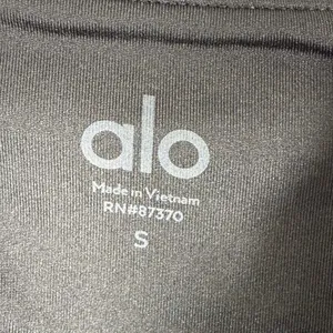 Alo Yoga Womens Black Front Zip O-Ring Square Neck Crop Top W1246R Size S thumbnail 3