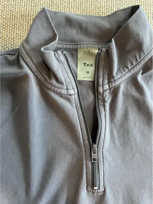 Aritzia TNA Crop Tee thumbnail 4