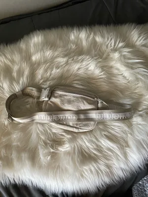 Lululemon Athletica Cream Everywhere Belt Bag thumbnail 4
