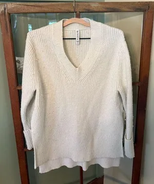 Athleta Cream V-Neck Sweater Chunky Knit thumbnail 1