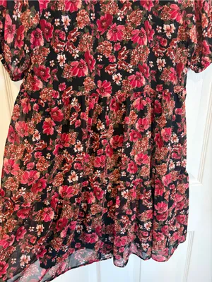 1. State Red Black Floral Puff Sleeve Dress Size Small Ruffle Babydoll Flowers thumbnail 4