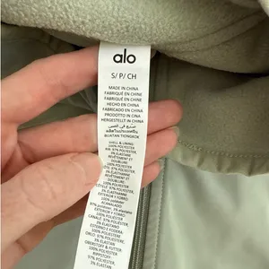Alo Yoga Sleeveless Vest In Motion Size S Sage Green thumbnail 3