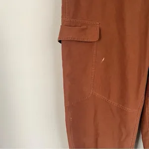 Lululemon Light Utilitech Cargo Pocket High Rise Pant Size 28 Roasted Brown thumbnail 4