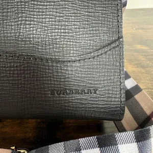 Burberry Vintage Clutch Bag Medium Black Leather Check Canvas Strap Hardware thumbnail 8