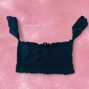 Source Unknown Dark blue going out smocked top thumbnail 4