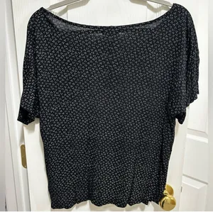 Old Navy Black Blouse thumbnail 2