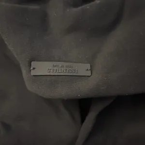 Essentials fear of god hoodie black size medium thumbnail 3