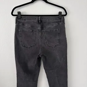 Free People Size (30) Woman's‎ Black Pant Distressed Skinny Jeans thumbnail 13