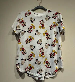 Disney Mickey Mouse Christmas T-shirt size XL thumbnail 1