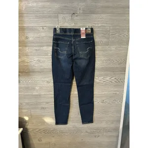 Levi & Strauss Women's Signature Gold Totally Shaping Pull On Skinny 4M 27‎ X 30 thumbnail 3