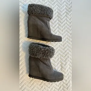 UGG Boots size 7 thumbnail 4