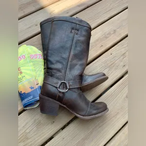 Modern GENUINE LEATHER DURANGO boots🤎🤎🤎 thumbnail 4
