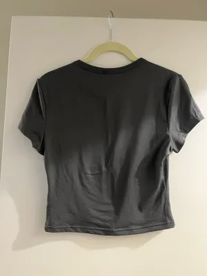SheIn Gray Crop Tee thumbnail 2