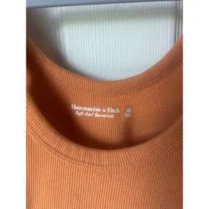 Abercrombie Orange Ribbed Tank - XS thumbnail 3