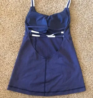 Lululemon Top thumbnail 3