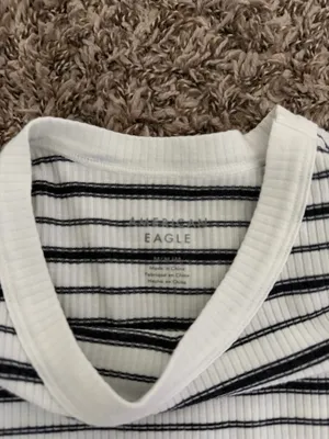American Eagle top thumbnail 2