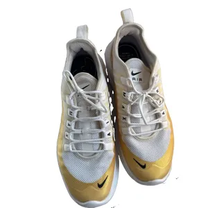 Nike Air Max Axis AA2168-103 Women’s 8.5 White Black Gold Sneakers thumbnail 4