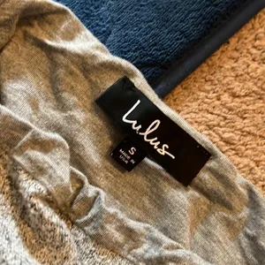 ‎Lulus small grey skirt thumbnail 6