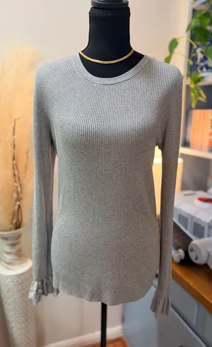 Ann Taylor Factory Heather Gray Ribbed Sweater with Ruffle Sleeves – Size Medium thumbnail 1
