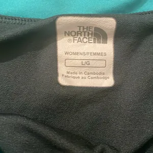 North Face running shorts size Large Blue thumbnail 3