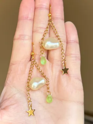 Handmade gold tone stainless steel unique fairy whimsy dangle earrings💐💚 thumbnail 4
