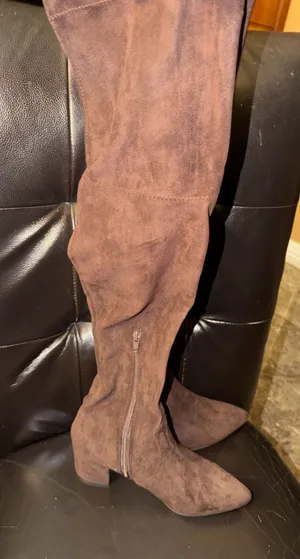 Boots Brown Size 7 thumbnail 1