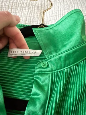 Green Dress thumbnail 2