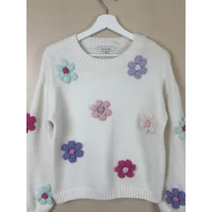 Francesca’s Sweater Size XS White Floral Crochet Flower Knit Pullover Crew Neck thumbnail 2
