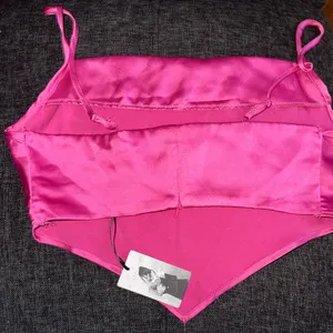 Sincerely Jules Fuchsia Satin Crop top thumbnail 3
