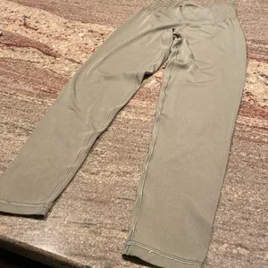 Offline by Aerie Real Me 7/8 Hi-Rise Legging thumbnail 1