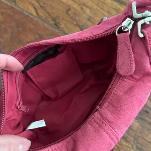 Small pink purse thumbnail 4