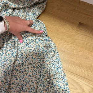 Zara Floral Cream and Green Women's Skirt thumbnail 5