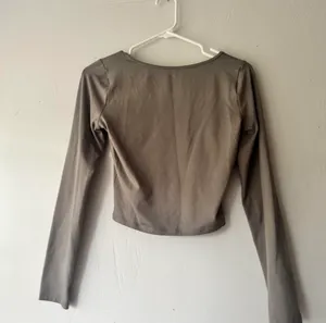 Hollister light brown fitted top thumbnail 2