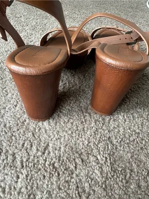 Dunes Sealy Sandals in Caramel 8 thumbnail 7