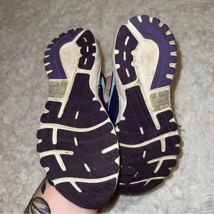Purple Women’s Brooks Tennis Shoes Size 11 thumbnail 5