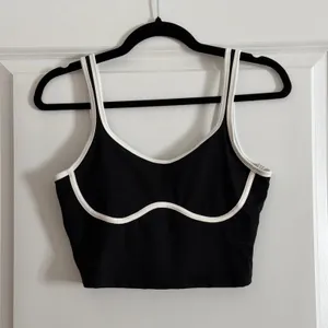 Black and White Contrast Trim Sports Bra Crop Tank Small thumbnail 5