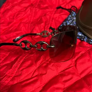 Gucci Black Sunglasses with Gold Case thumbnail 4